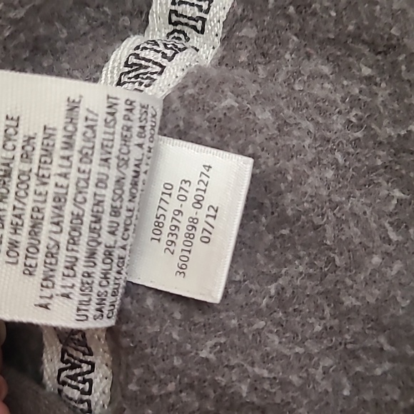 2012 Victoria's Secret PINK Logo Spellout Lightweight Pullover Sweater Womens S - Picture 16 of 16